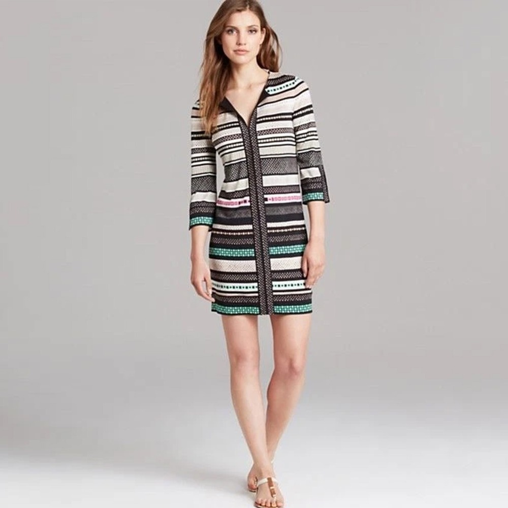 DIANE VON FURSTENBERG Silk Mini Dress Geometric Pattern Size 6